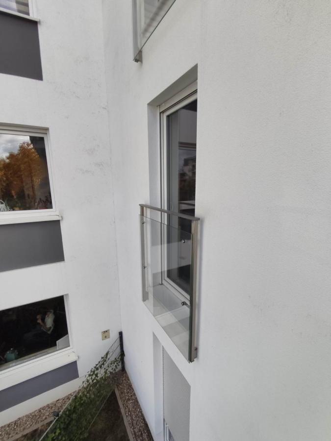1120 Smialego 41 - Tanie Pokoje W Apartamencie - Samodzielne Zameldowanie - Self Check In Poznan Bagian luar foto