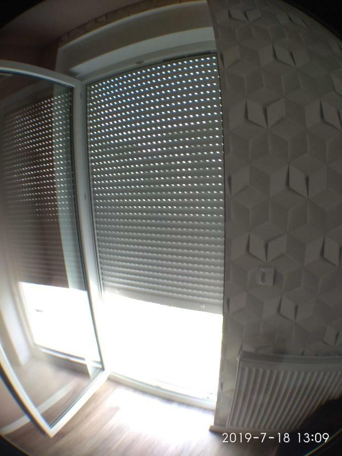 1120 Smialego 41 - Tanie Pokoje W Apartamencie - Samodzielne Zameldowanie - Self Check In Poznan Bagian luar foto
